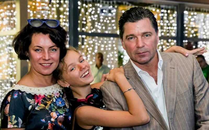 Сергей маховиков фото с женой и детьми