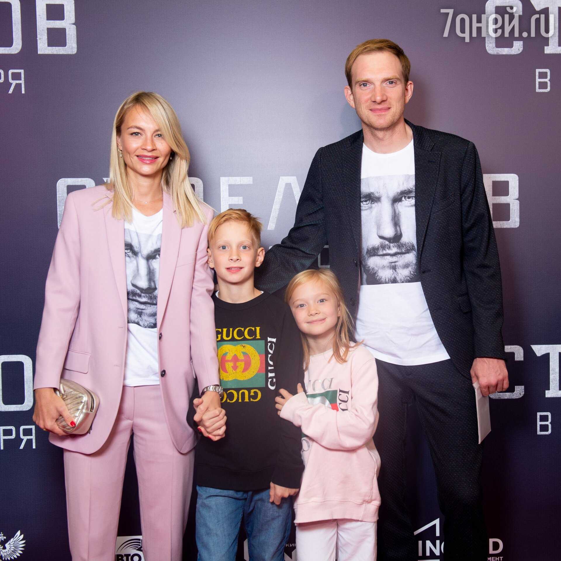 Андрей бурковский: биография, личная жизнь, фото с женой и детьми